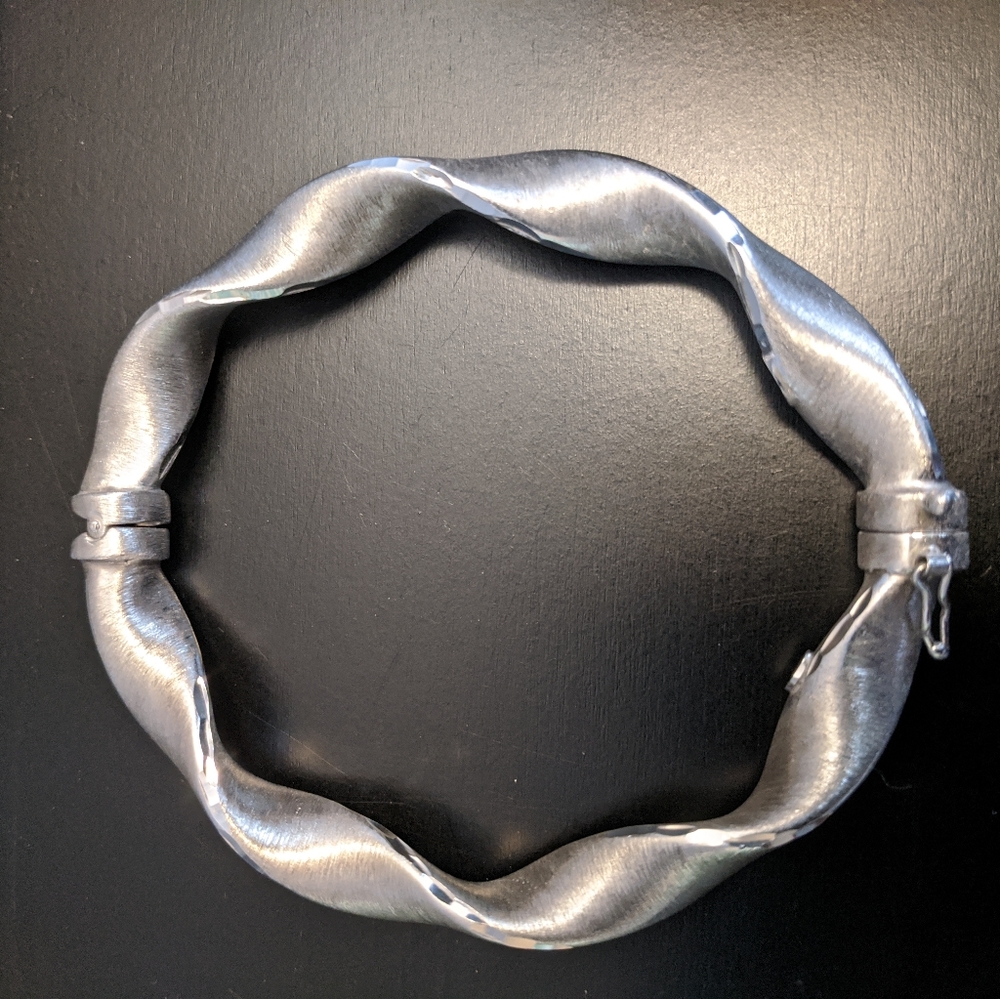 Sterling silver bangle bracelet